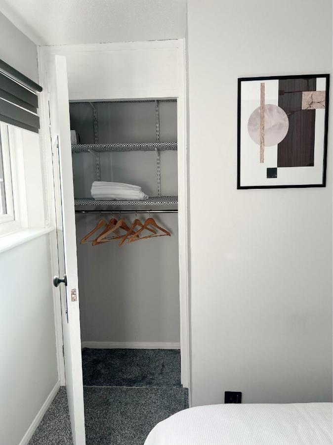 Stunning Apartment In Beckton With Private Entrance 伦敦 外观 照片