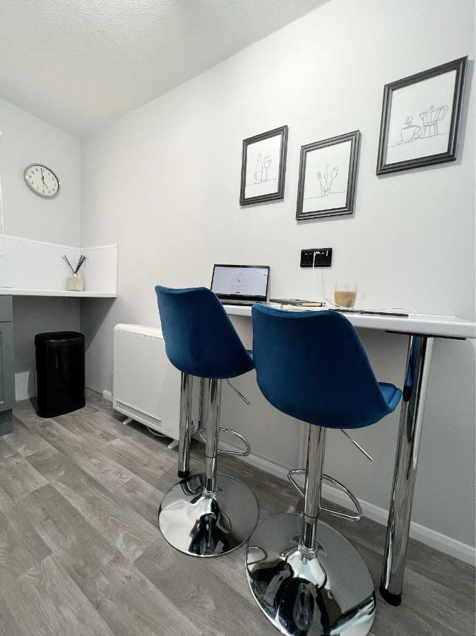 Stunning Apartment In Beckton With Private Entrance 伦敦 外观 照片