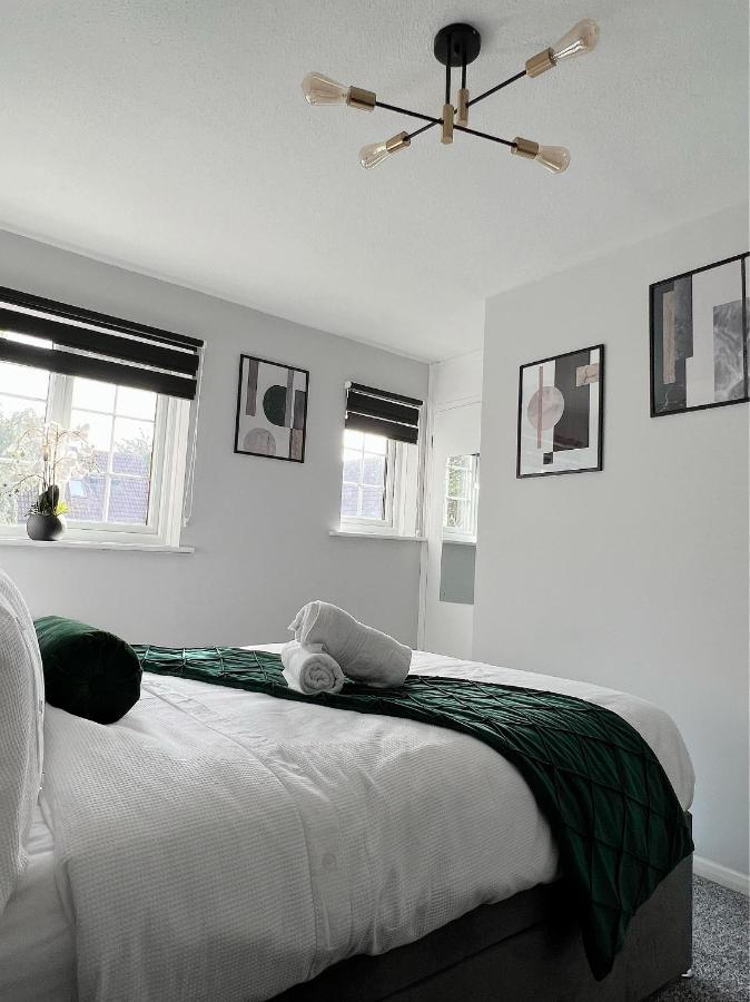 Stunning Apartment In Beckton With Private Entrance 伦敦 外观 照片