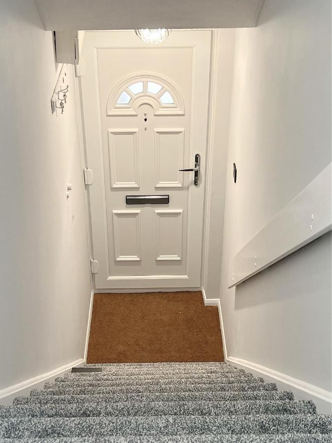Stunning Apartment In Beckton With Private Entrance 伦敦 外观 照片